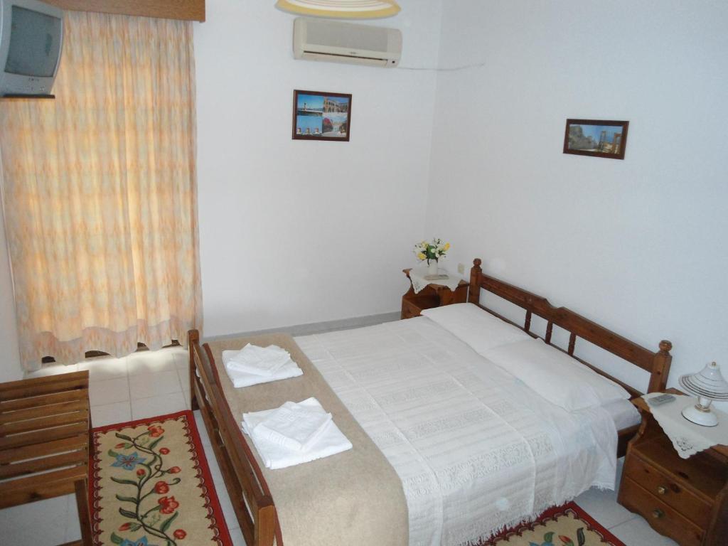 Evi And Aparthotel Theológos